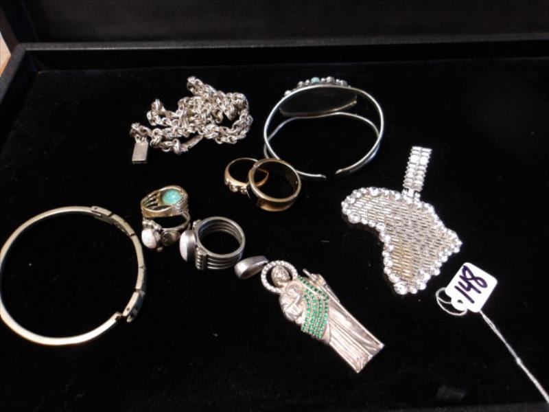 148 - Illinois State Police Personal Property