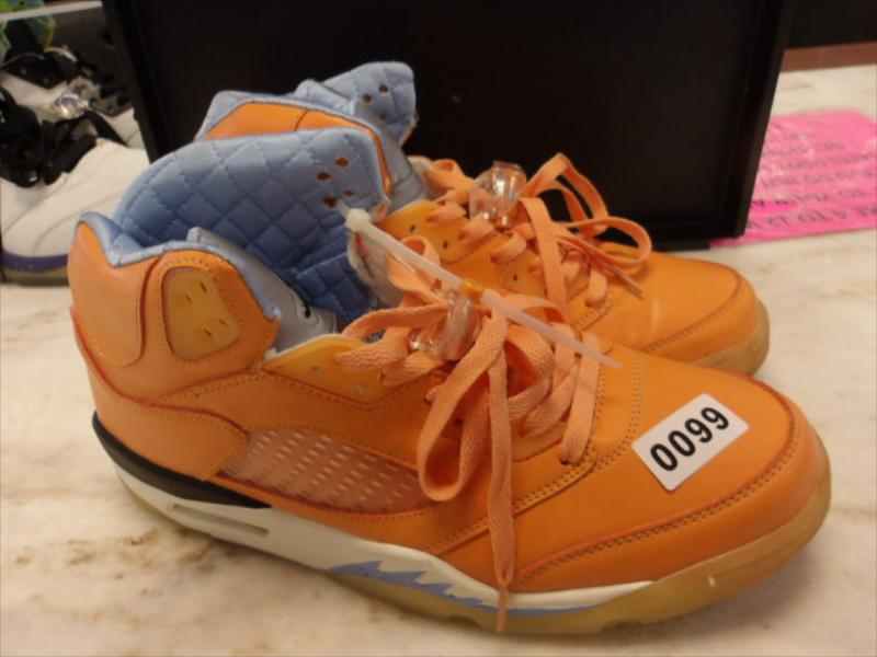 99 - Air Jordan sz 11