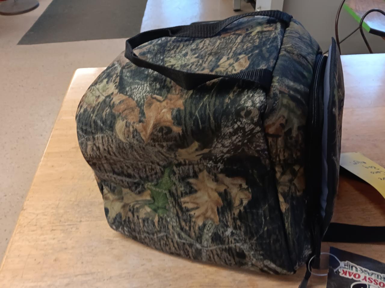 Mossy Oak John Deere Camo Bag - Lot # J1073