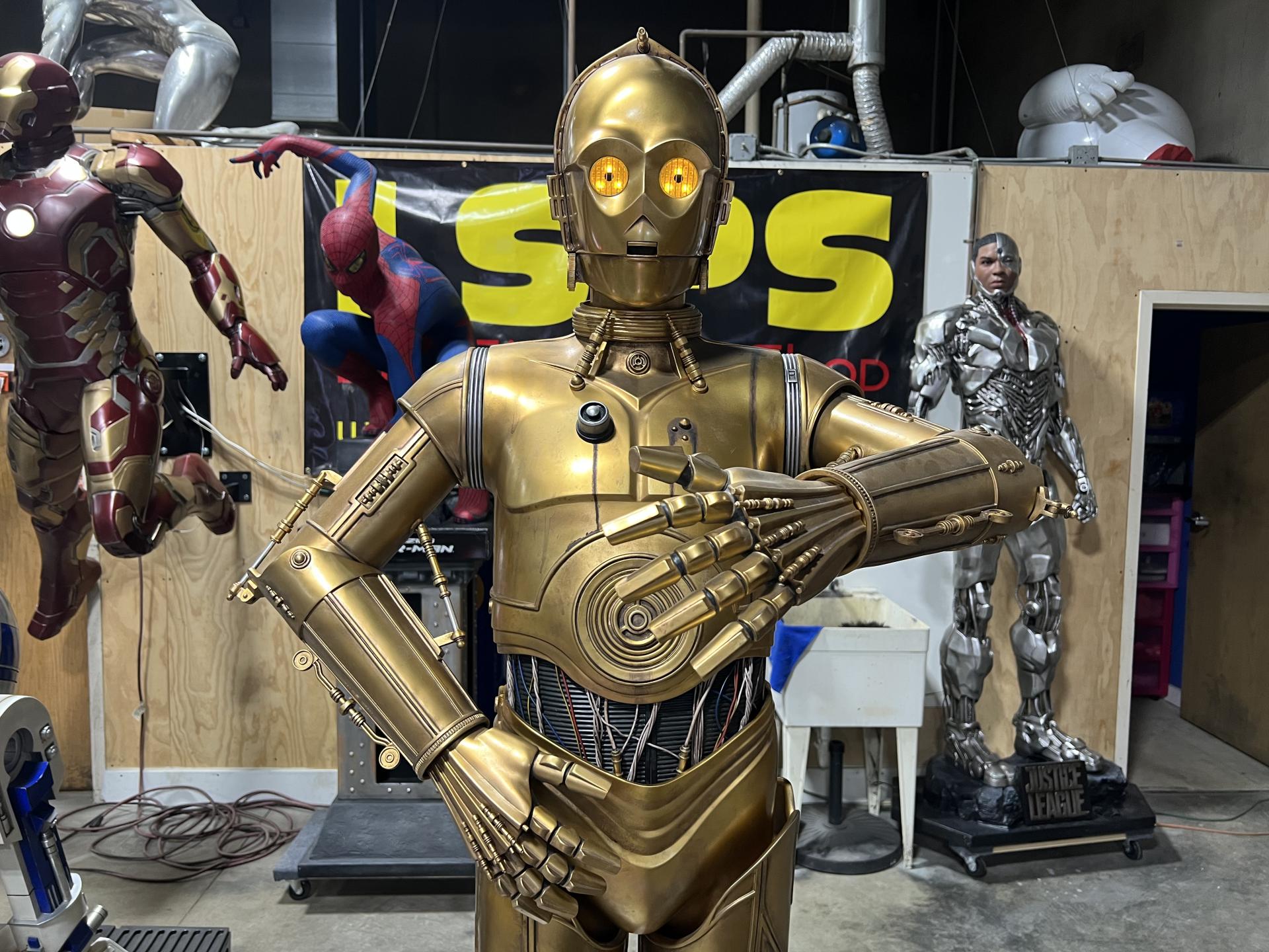 Life Size Star Wars Sideshow Version 2 R2-D2 and C-3P0