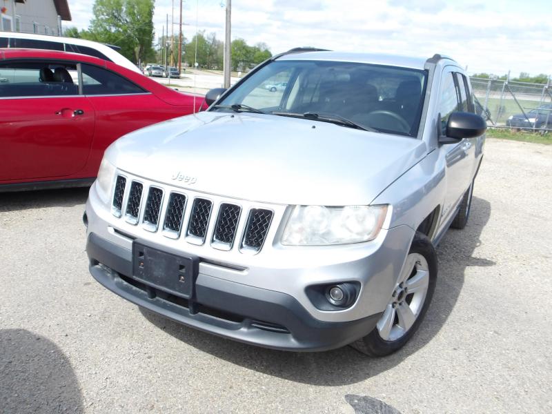 A22 - 2011 Jeep Compass Sport