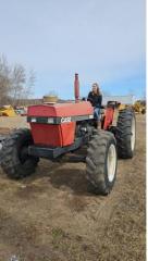 1985 Case IH 1594 Tractor - Lot # M1106