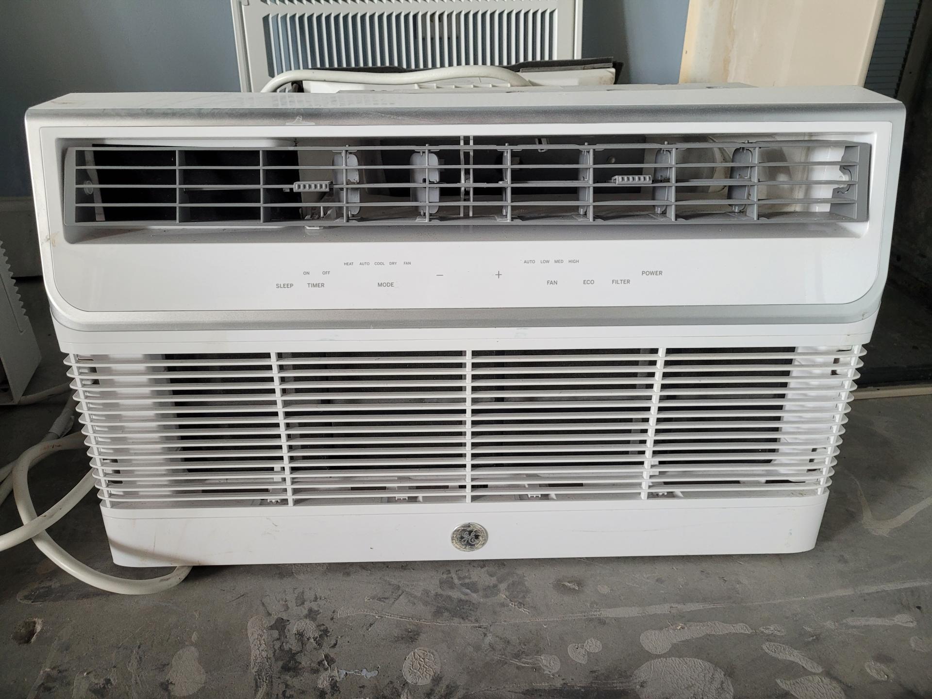 GE Heat/Cool Room Air Conditioner