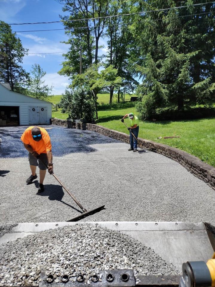 Asphalt Sealcoating