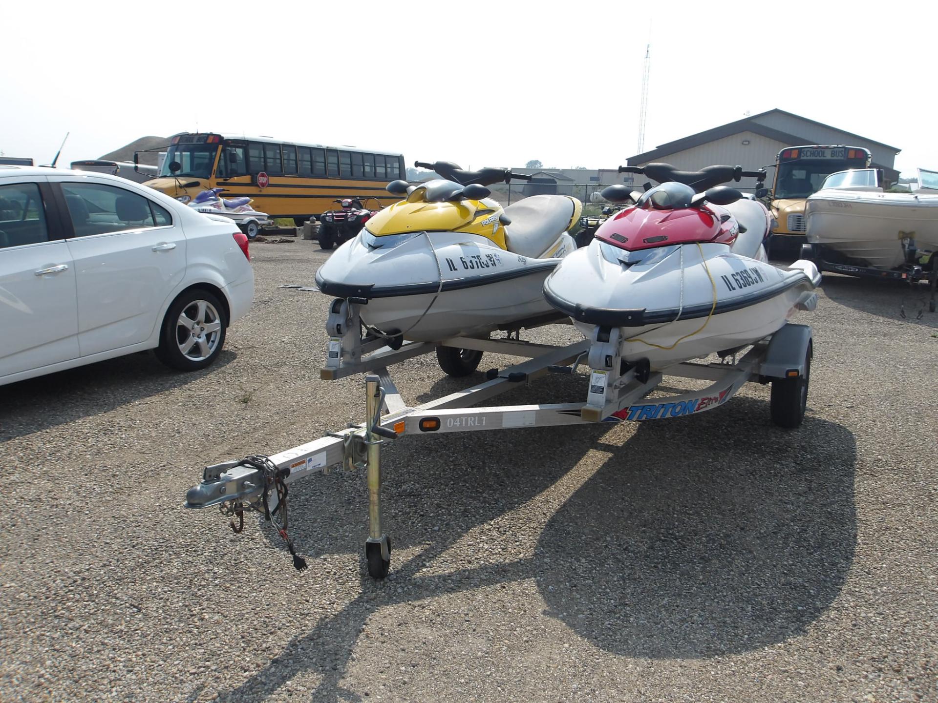 T7 - 2004 Polaris MSX-110 Turbo 4 Stroke. 2004 Triton Trailer