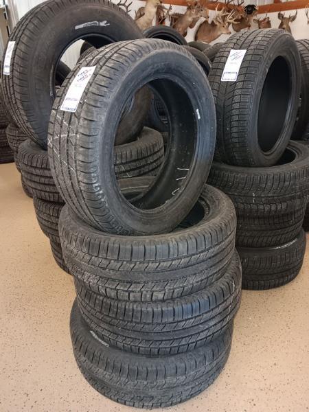 235/50R18 Michelin Defender 2 Tires Set of 4