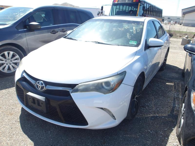 D30 - 2015 Toyota Camry XSE