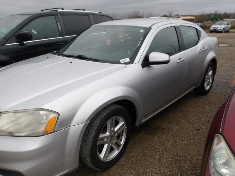 A81- 2012 DODGE AVENGER SXT