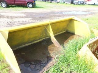 Skid steer Bucket 9 ft snow bucket - Lot # H1085