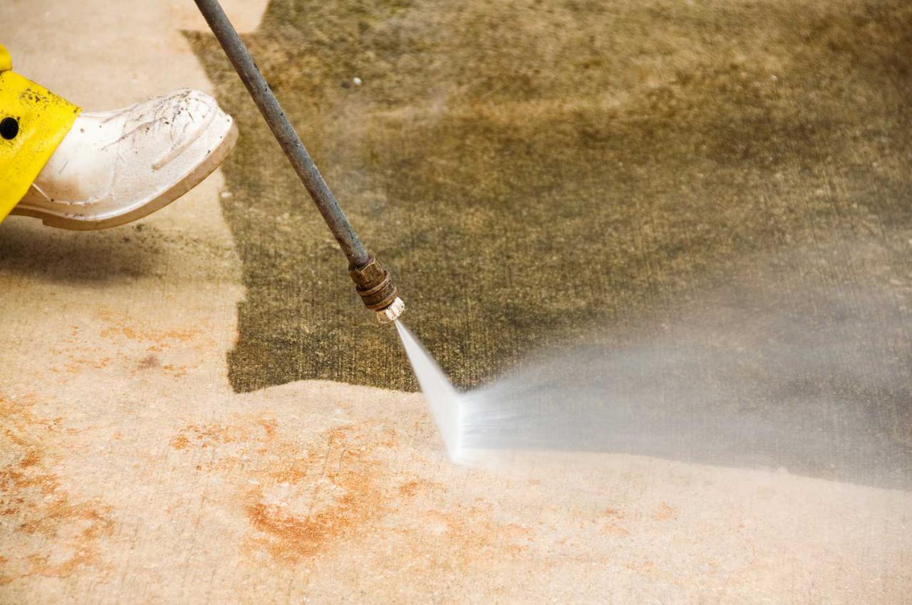 Concrete Cleaning & Sealing