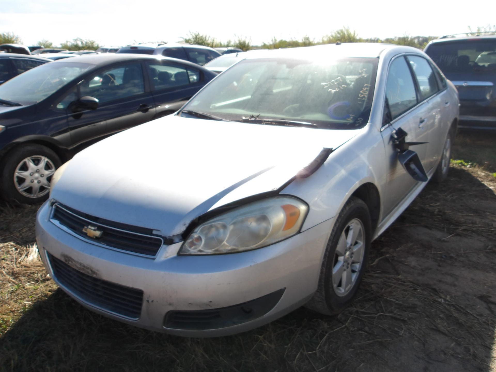 D127 2010 CHEVROLET IMPALA LT