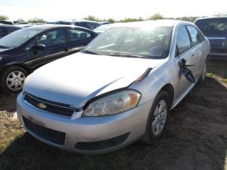 D127 2010 CHEVROLET IMPALA LT