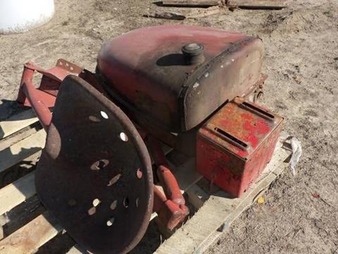 International Super MD Tractor Tins - Isanti, MN
