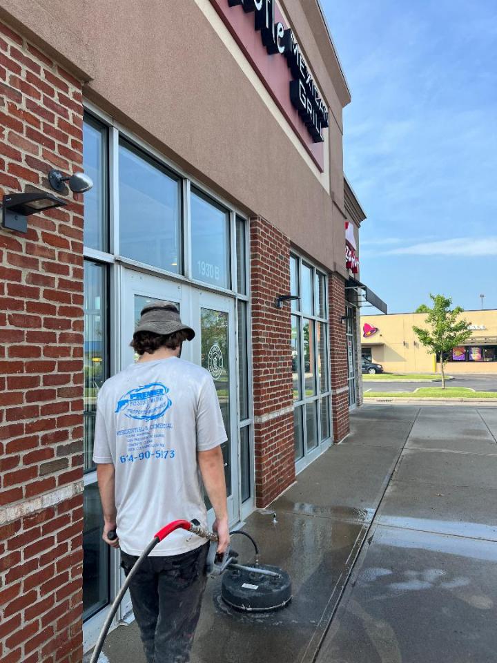 Commercial Concrete Washing