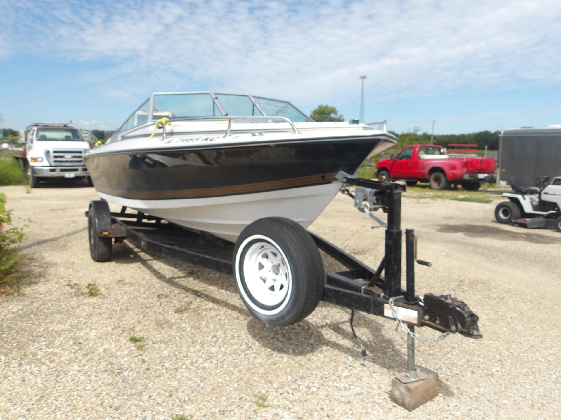 T1 - 1987 Four Winns 190 Horizon Boat