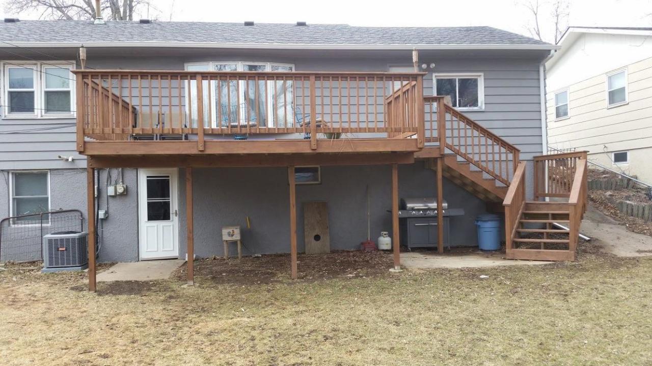 DECKS, PORCHES & PERGOLAS