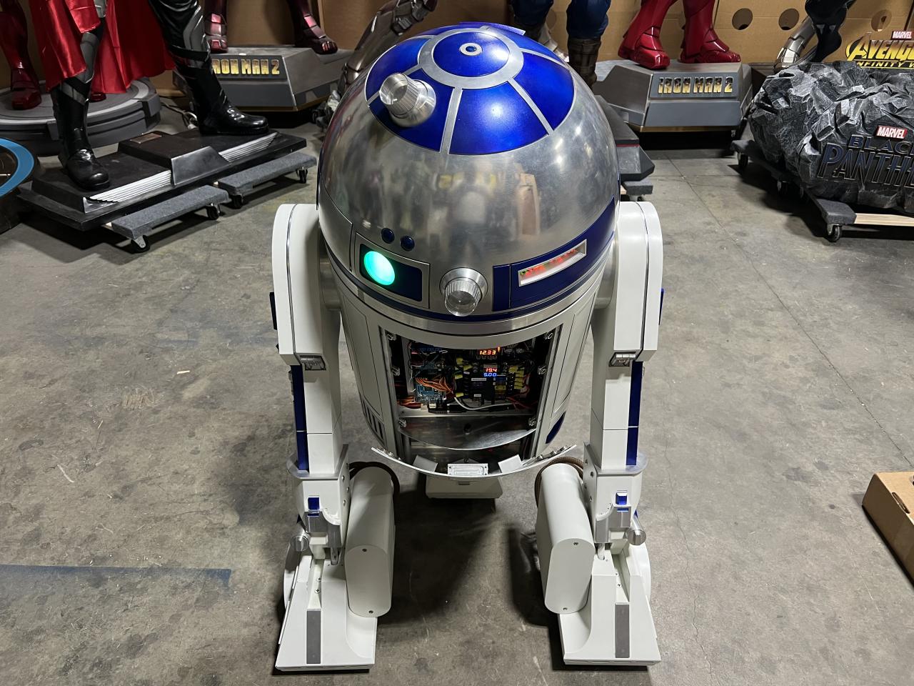 Life Size Star Wars Aluminum Remote Controlled R2D2