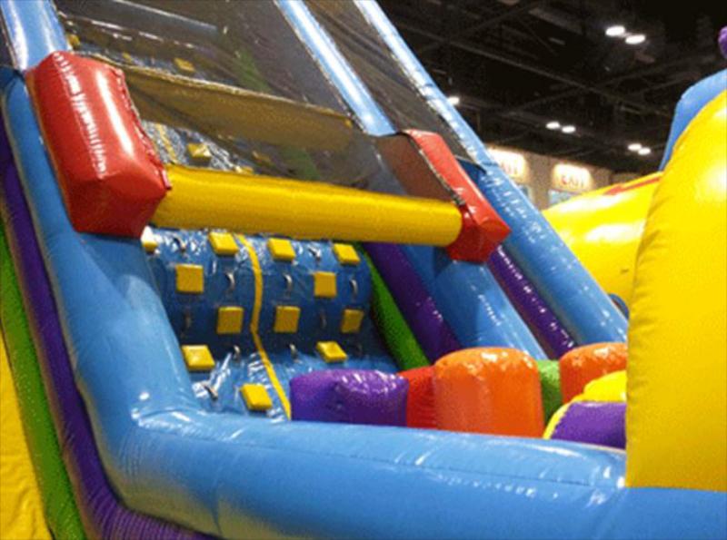 22' Vertical Rush with 40' Obstacle Course