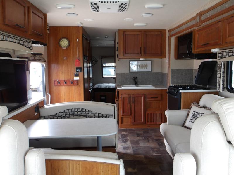 T14 - 2016 Jayco Motorhome - Ford Chassis