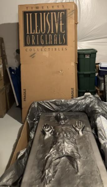 Illusive Concepts ARTIST’S PROOF Han Solo In Carbonite