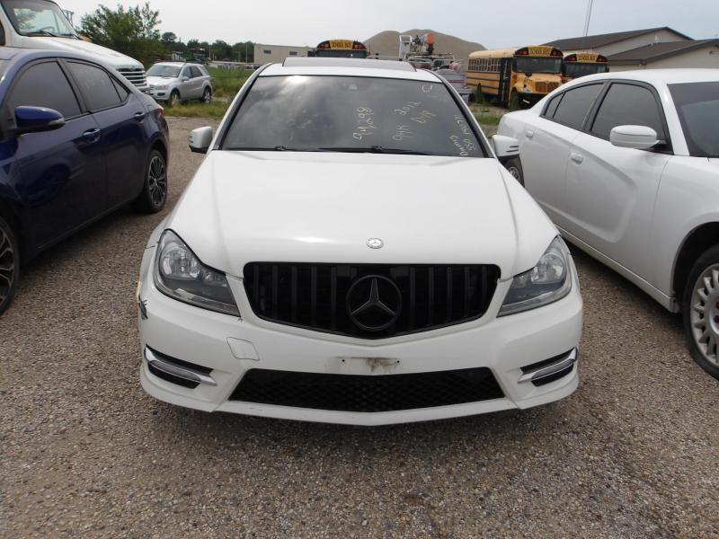 D18 - 2012 Mercedes-Benz