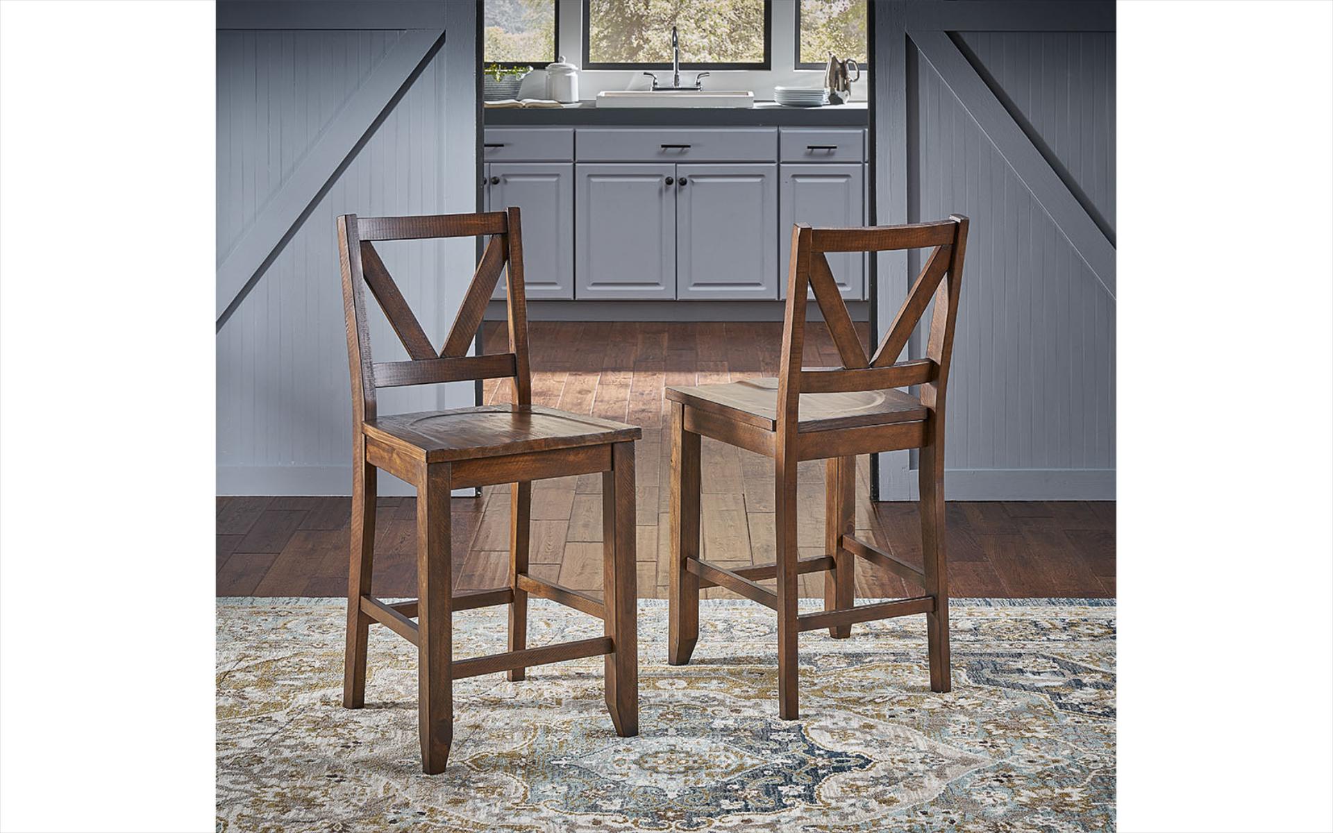 Aberdeen Modular Table with Four Counter Stools