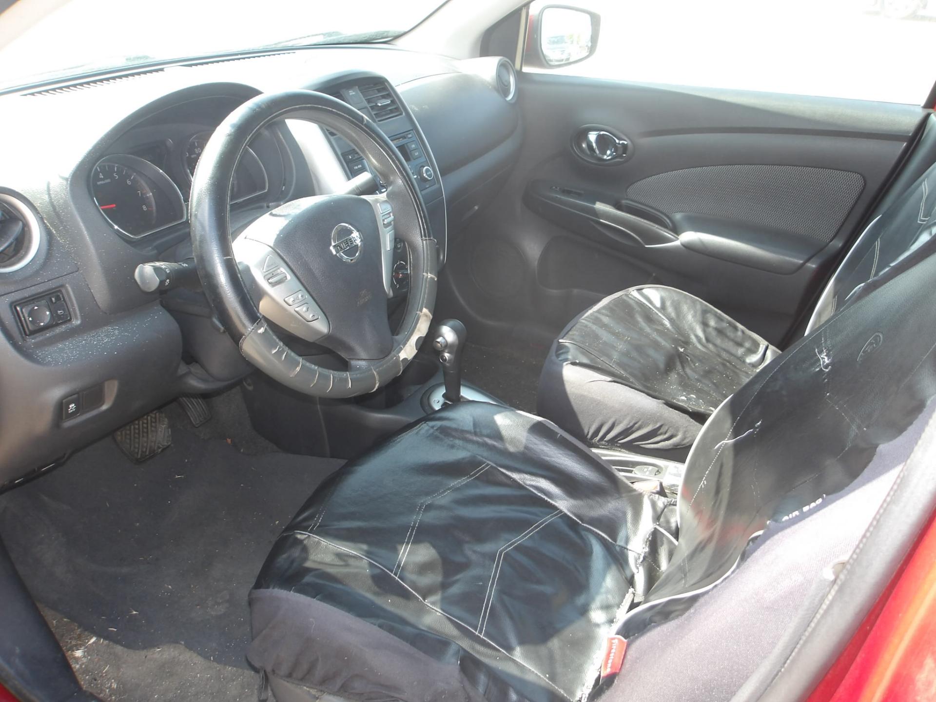 D27 - 2016 Nissan Versa SV