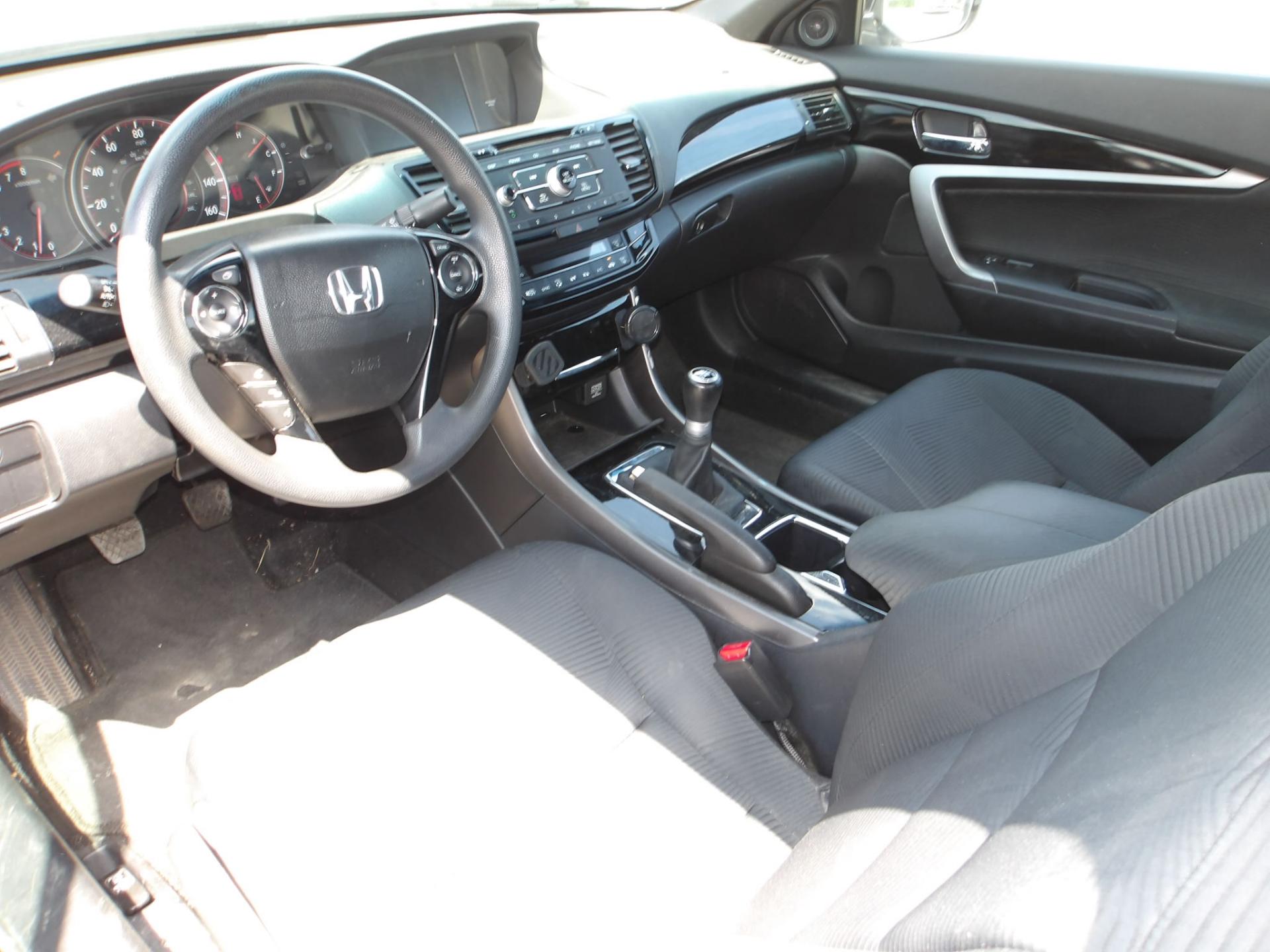 D20 - 2016 Honda Accord LX-S