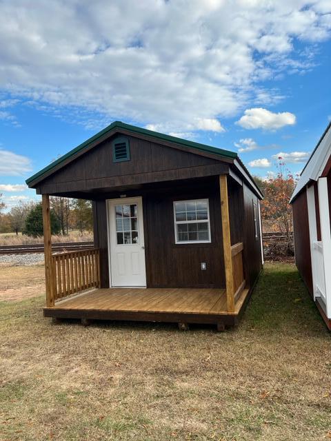 12x24 Deluxe Cabin
