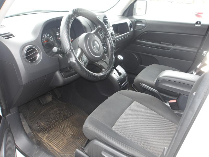 D43 - 2011 Jeep Patriot Sport
