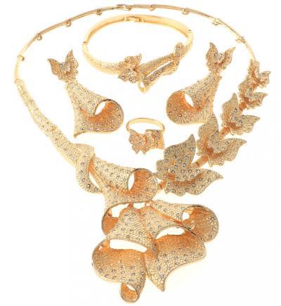 Gold Plated Flower Necklace Set