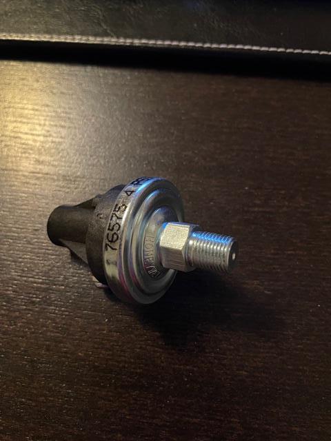 Honeywell Hobbs Hour Meter Pressure Switch. NEW.