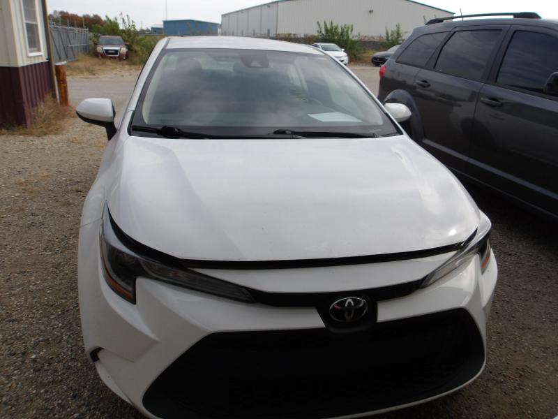D8 - 2021 Toyota Corolla LE