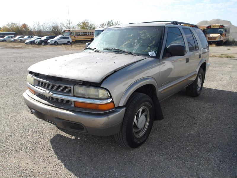 D3 - 2002 Chevrolet Blazer LS