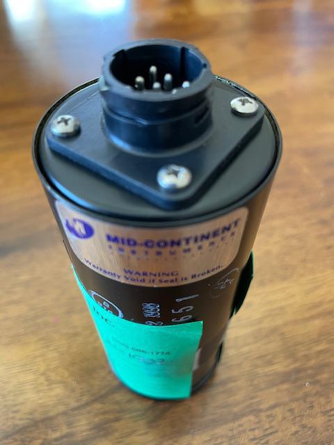 Beechcraft Mid-Continent A36 Oil Temp & Oil Pressure Gauge Cluster. Used.