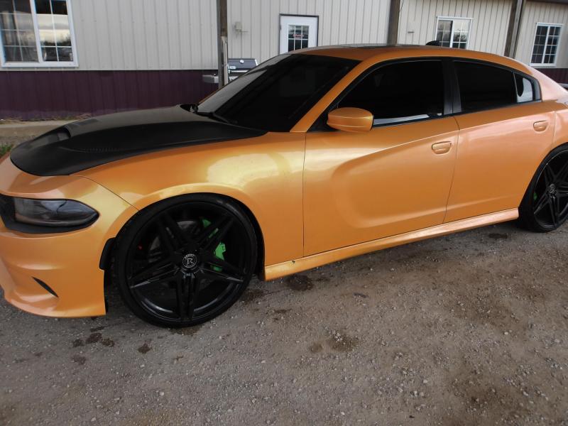 A12- 2017 DODGE CHARGER RT 392