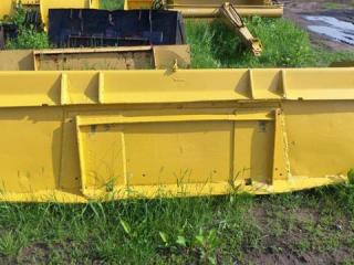 Skid steer Bucket 9 ft snow bucket - Lot # H1085