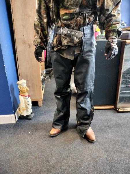 Men's chaps