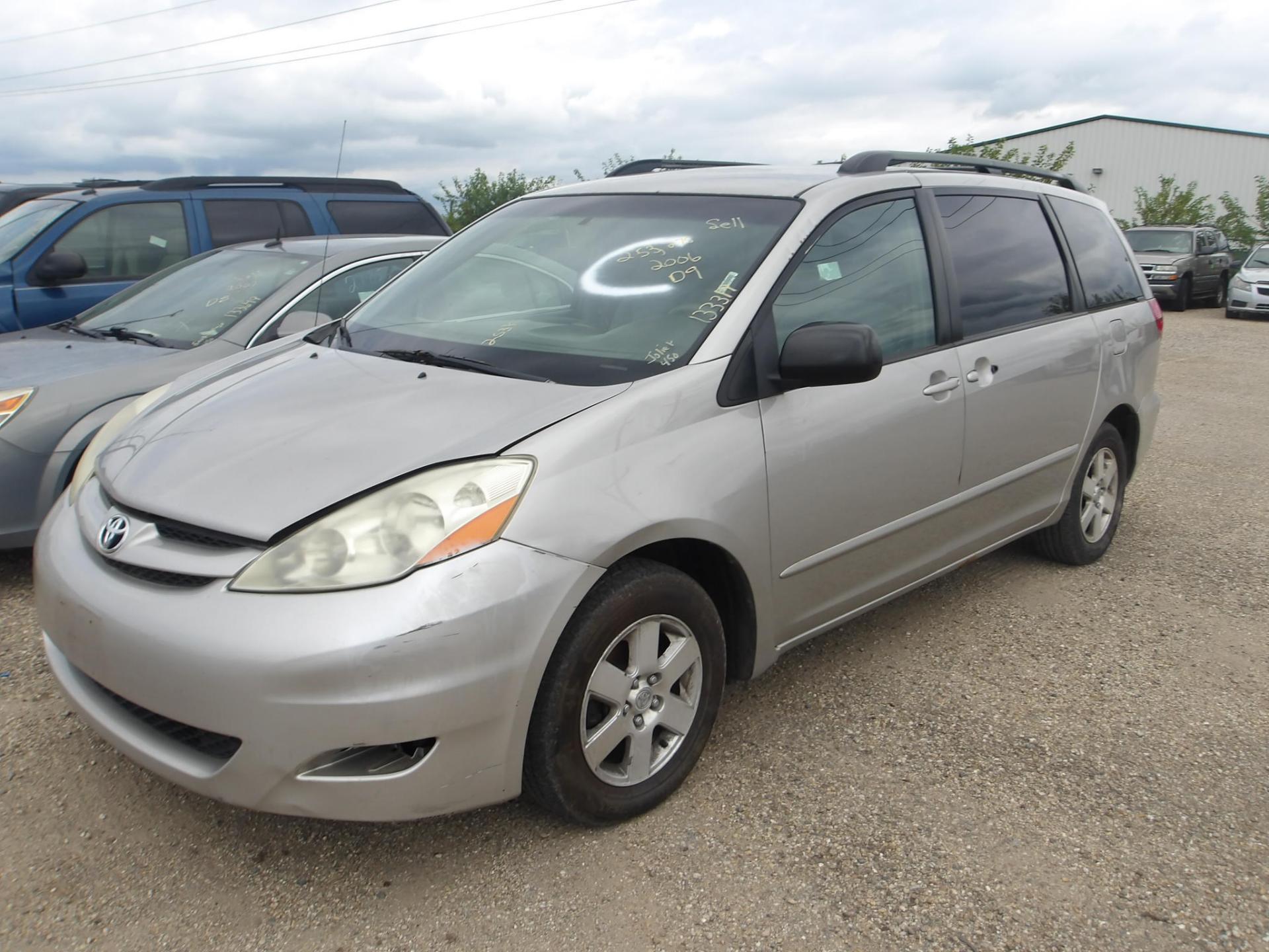 D9-2007 TOYOTA SIENNA