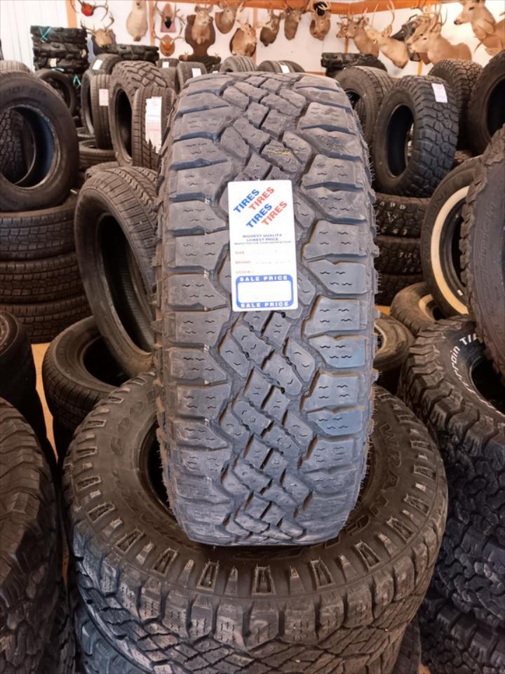 265/65R17 Goodyear Wrangler Duratrac Tires Set of 4