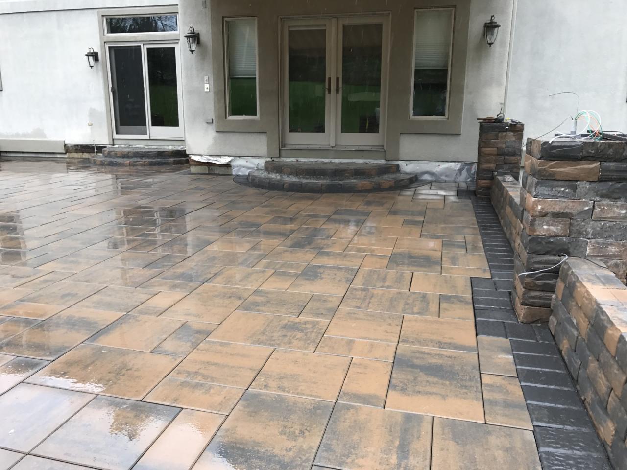 PATIOS & MASONRY 