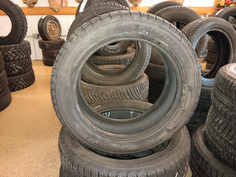 215/50R17 Michelin X-Ice Snow Tires Set of 4