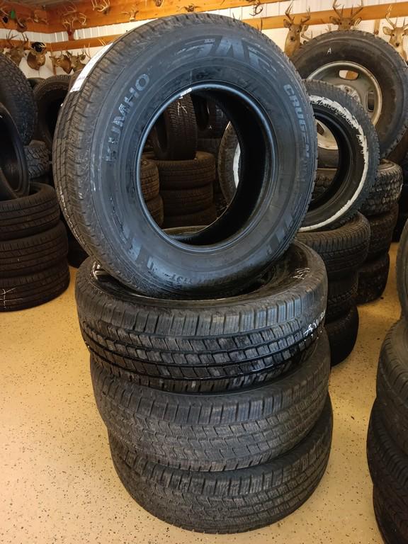 P265/70R17 Kumho Crugen Tires Set of 4