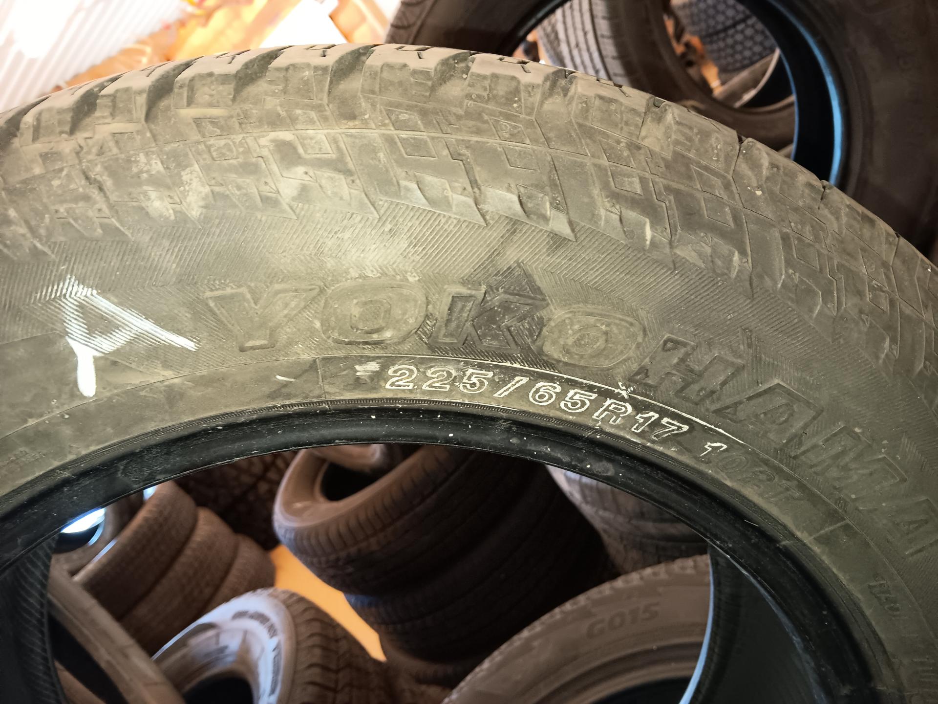 225/65R17 Yokohama Geolandar A/T Tires Set of 4