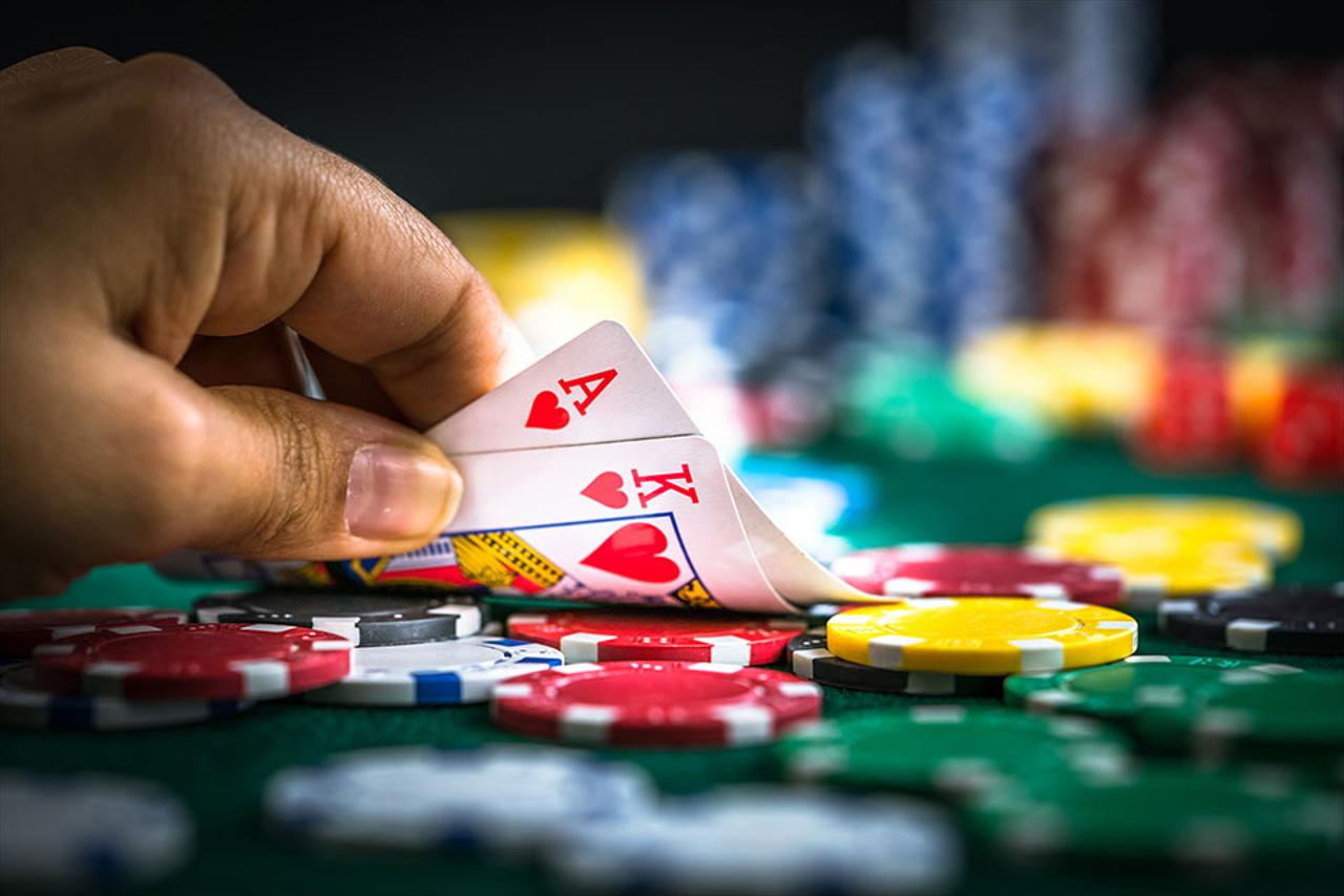 Monday - Texas Hold 'Em