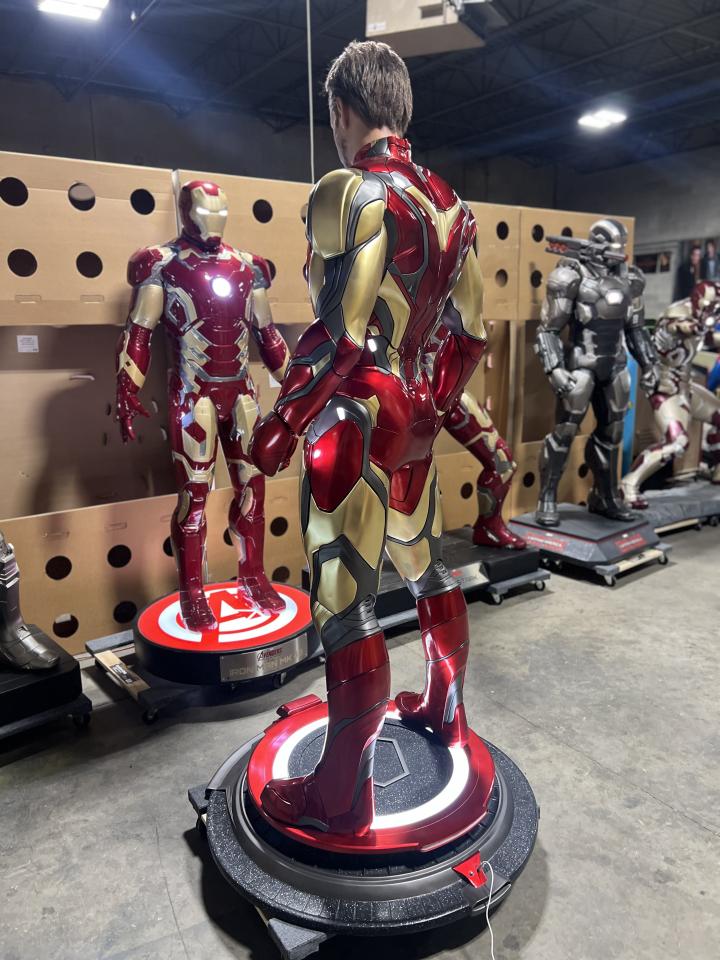 Avengers End Game Tony Stark with Interchangeable Heads