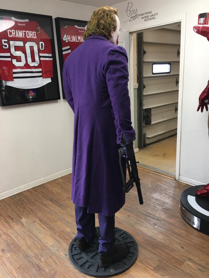 DC Comics Batman The Dark Knight Heath Ledger Joker