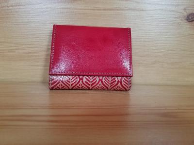 Genuine Leather Trifold Wallet.