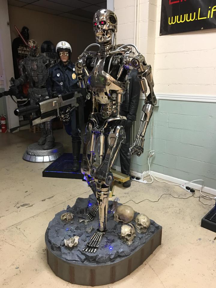 Sideshow Terminator T-800 First Version Endoskeleton