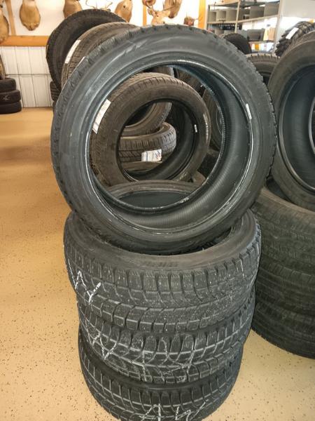 225/45R18 Bridgestone Blizzak LM-60 Tires Set of 4